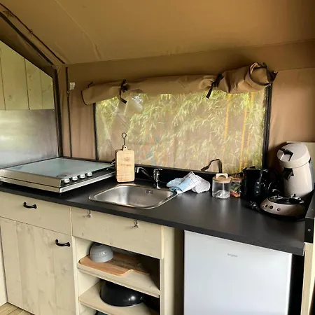 Romala's Glamping Hideaway *