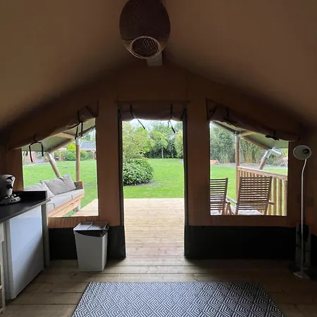 Luxusní stan Romala's Glamping Hideaway Kiel-Windeweer