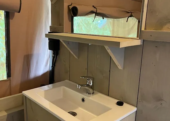 Romala's Glamping Hideaway