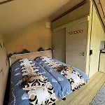 Luksusowy namiot Romala's Glamping Hideaway *